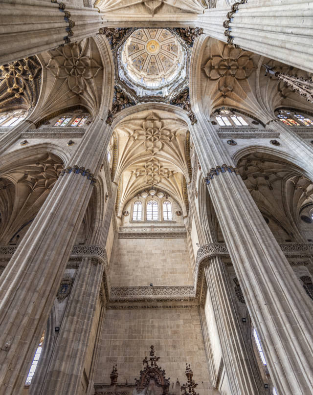 Salamanca 041 - Catedrales Nueva y Vieja - nueva.jpg